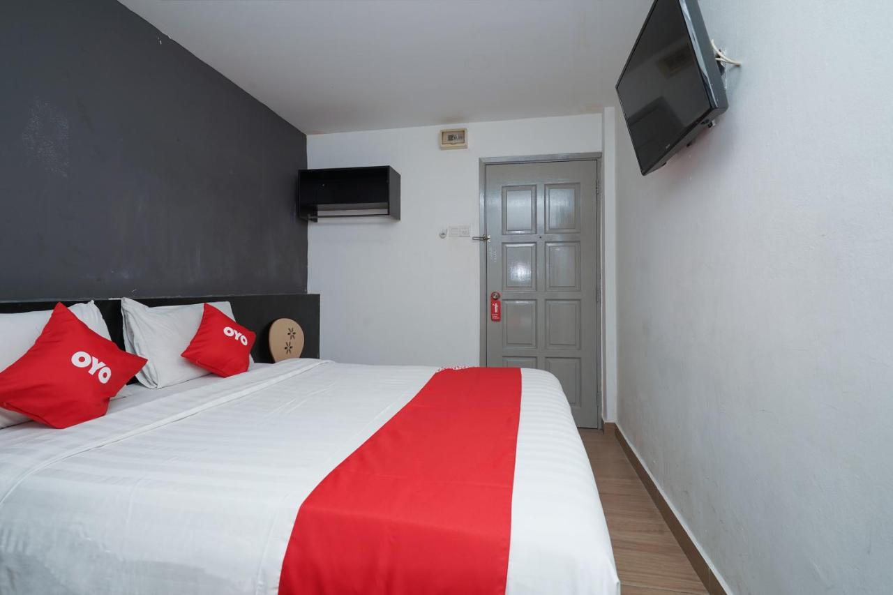 Oyo 90106 Sindbad Hotel Куала Лумпур Екстериор снимка