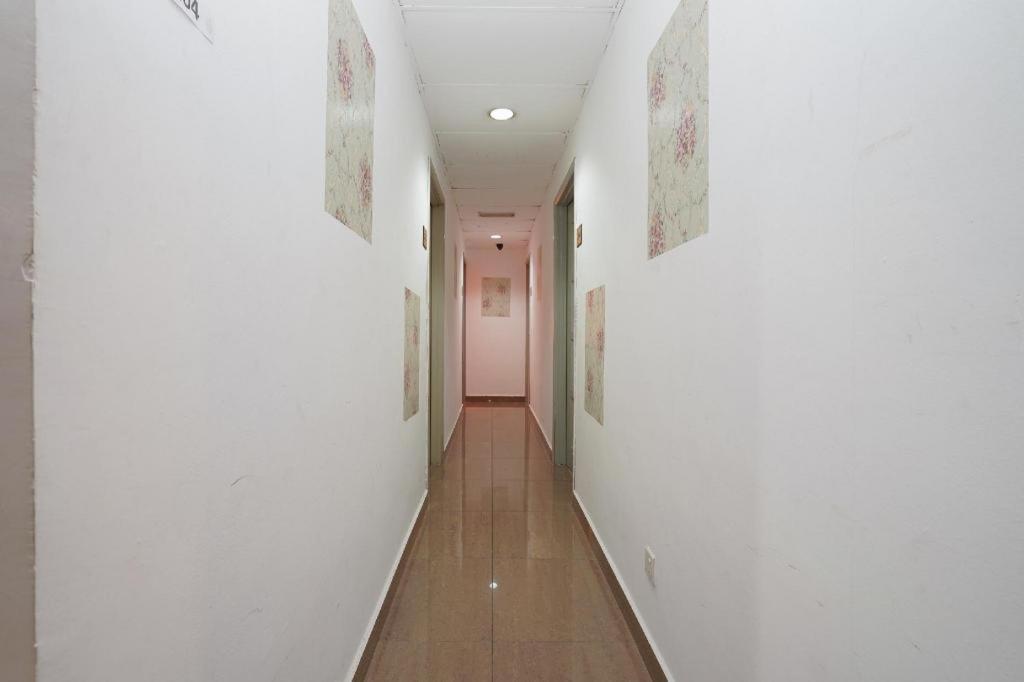 Oyo 90106 Sindbad Hotel Куала Лумпур Екстериор снимка