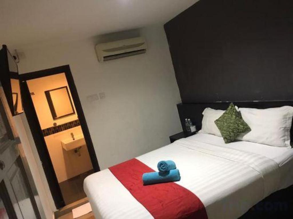 Oyo 90106 Sindbad Hotel Куала Лумпур Екстериор снимка
